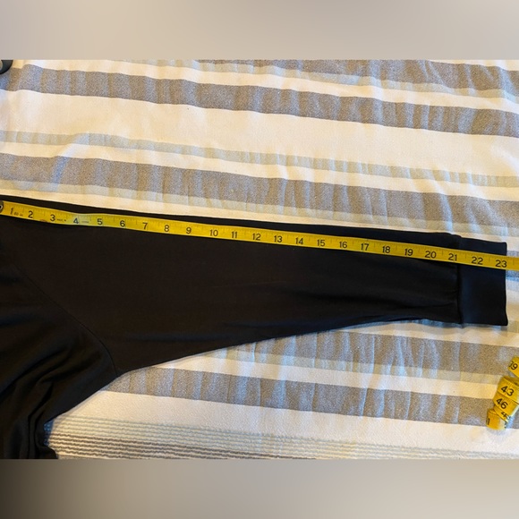 Terra & Sky Black Long Sleeve V Neck Tee 1X Curved Hem - Picture 4 of 5